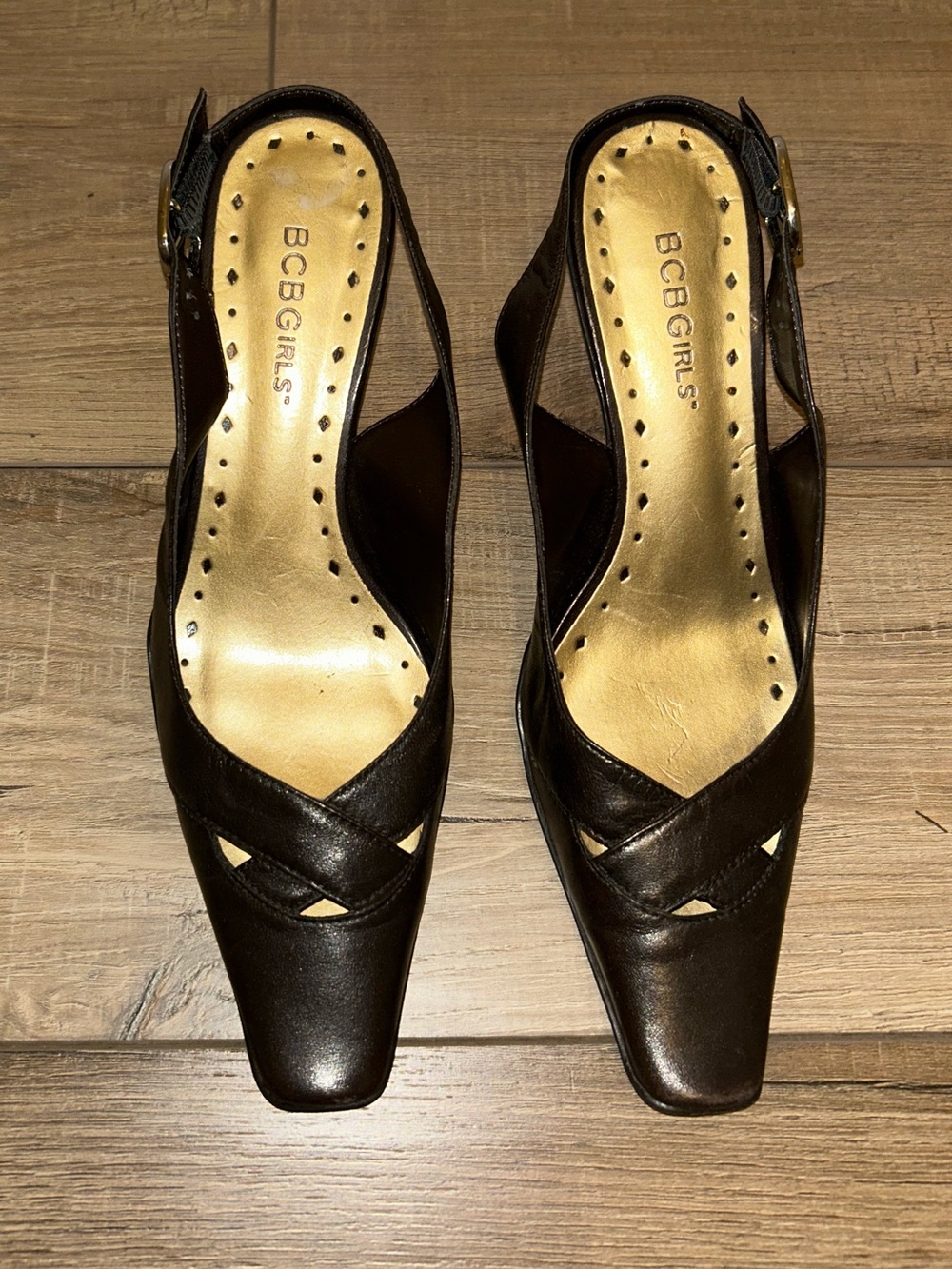 BCBGirls Dark Brown Leather Crisscross Slingback Kitten Heels size 6.5